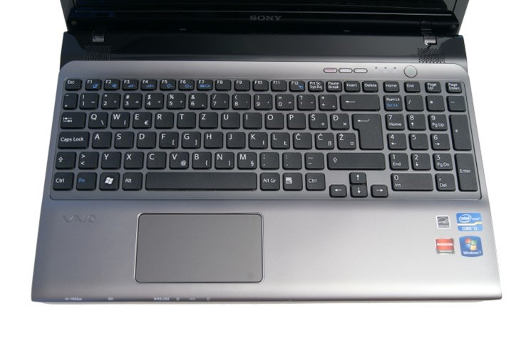 Sony Vaio E 15_ (14).JPG